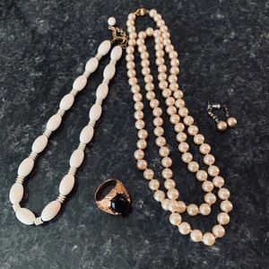 Bundle vintage /new Fashion Jewelry signed Monet